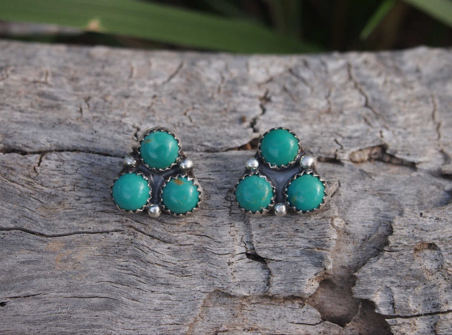 Kingman 6mm Round Cluster Studs